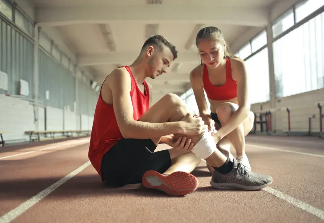 How to Stay Injury-Free in Recreational Volleyball: Tips for Safe Play